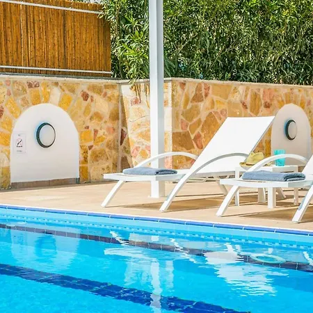 Villa Azure Spathíon