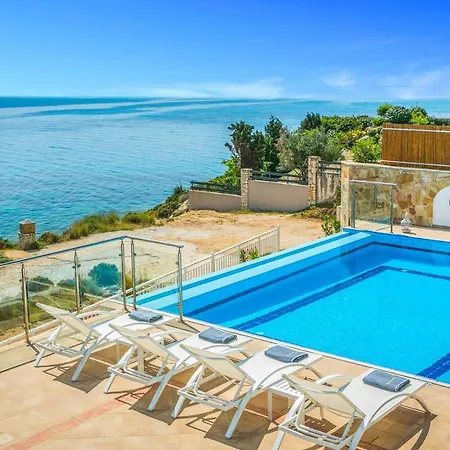 Azure Villa Spathíon